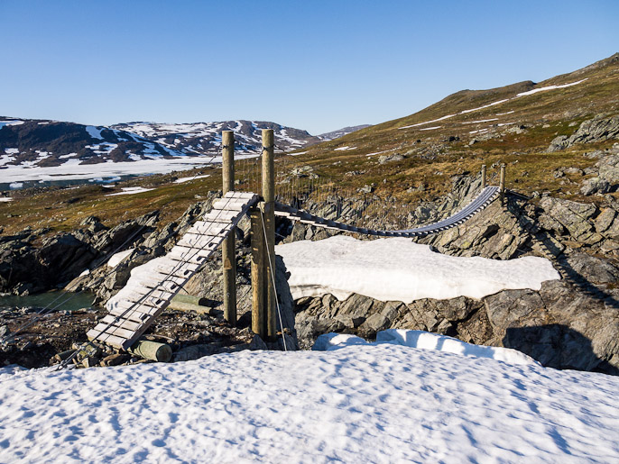 Poikkeuksellisen hyvä norjalainen silta. Sårjåsjaure, Norja